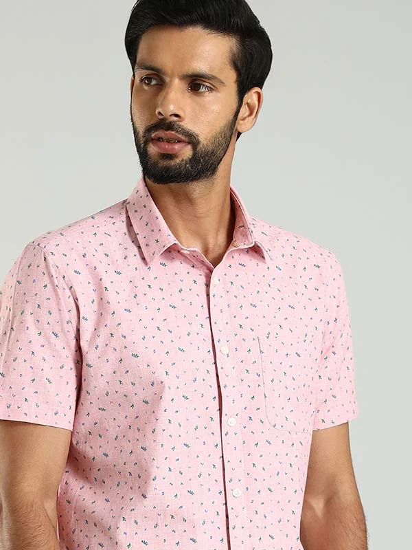 Men Printed Half Sleeve Cotton Shirt